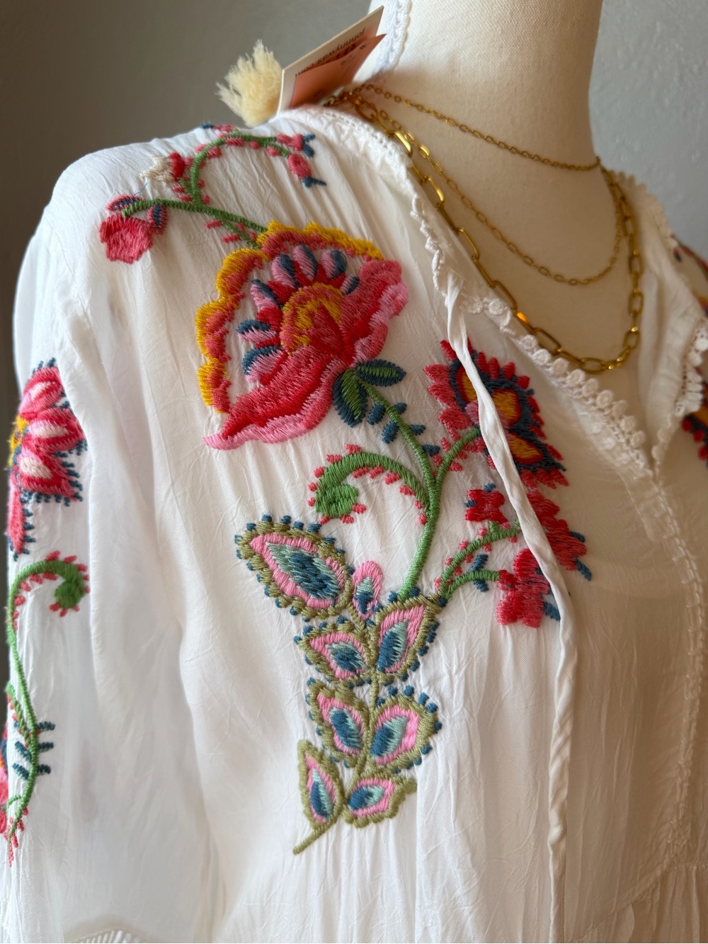 NWT. Johnny Was  White Embroidered Floral Boho Dress Size Small - Picture 13 of 15